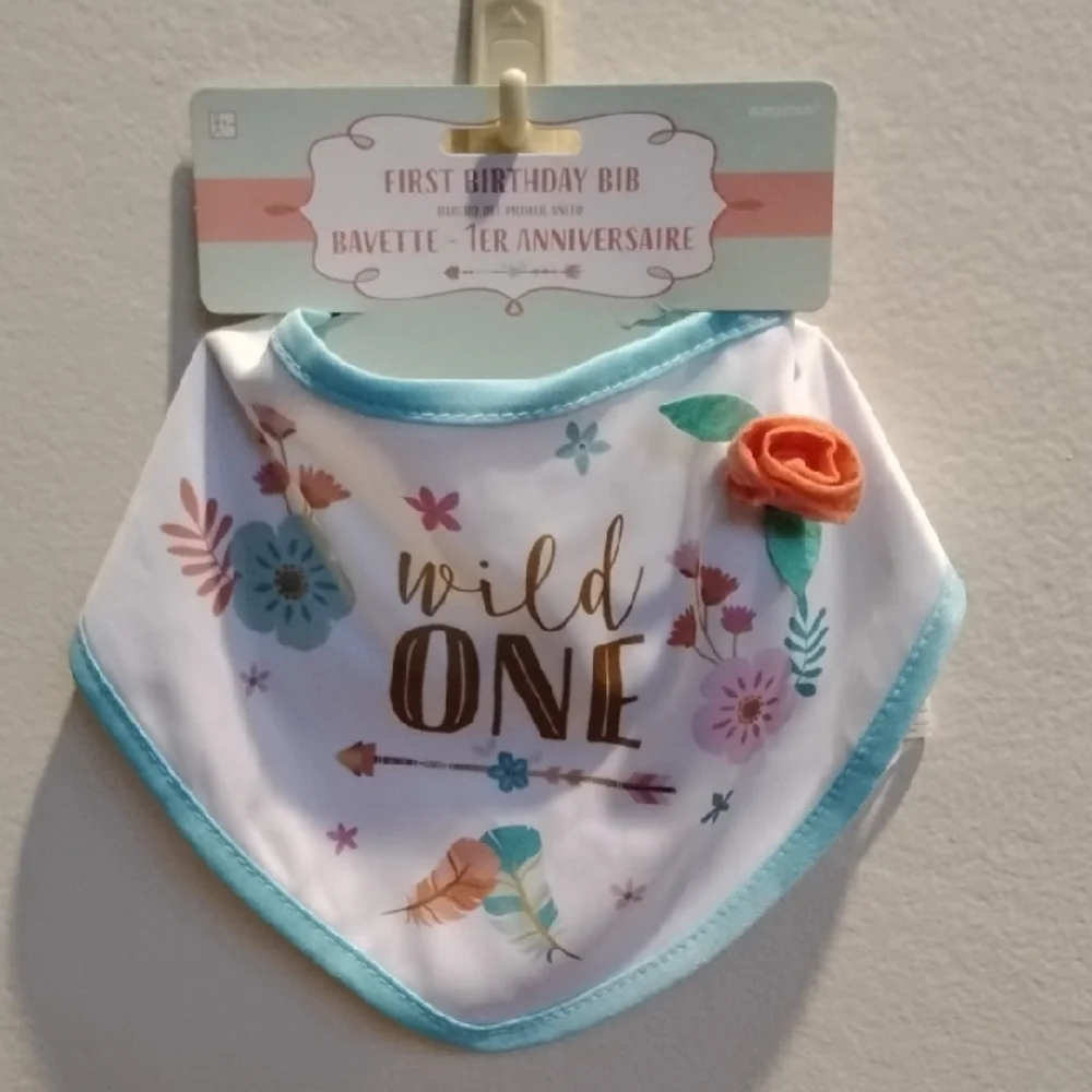 D- NWT Wild One First Birthday Bib - Multicolor
